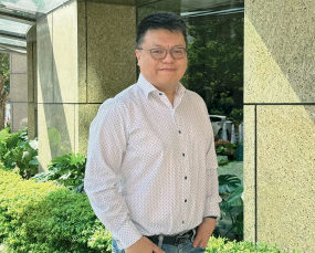 Thales大中華區資深技術顧問陳昶旭認為,量子安全不再只是理論研究議題,而是企業必須積極面對的實際挑戰。透過及早規畫與盤點,可有效降低量子威脅的影響,從容面對未來法規與市場變化。