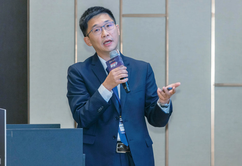 中華資安國際鑑識暨健診部經理劉叡指出,醫療機構必須以臨床零信任為目標,運用資產可視性、網路微分段等手段,確保關鍵醫療服務不中斷。