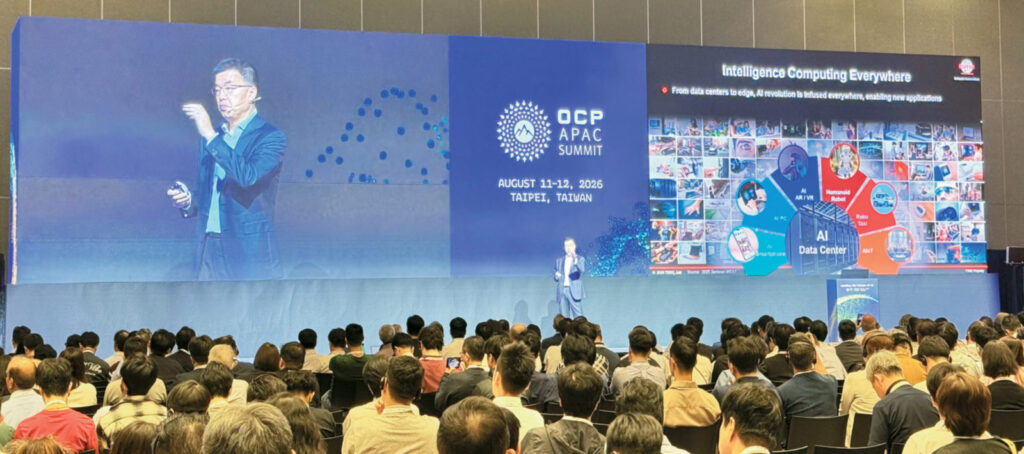 台積電先進封裝技術暨服務副總經理何軍表示,AI推升3DIC與CoWoS發展,先進封裝須提早納入系統邊界條件,以STCO強化良率、可靠度與整合效率。