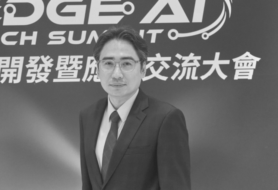 台灣微軟首席技術長花凱龍在演講中強調,在多重代理人的帶領下,從雲端到地端的所有解決方案,整個混合式AI已成為業界關注的焦點。